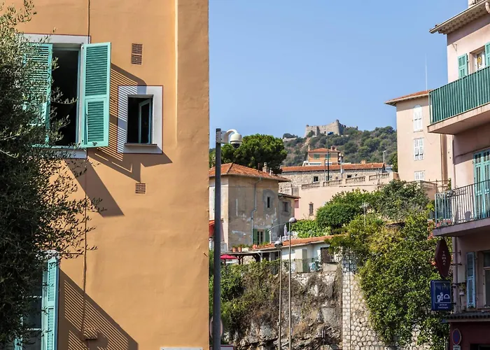 Cocon Dans La Vieille *